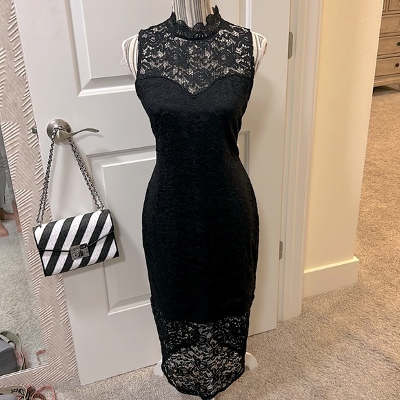 Boohoo Dresses & Skirts - NWT Bodycon midi dress Sz 12